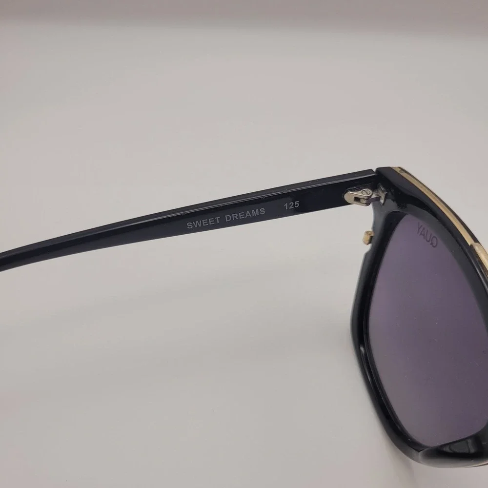QUAY Australia Sweet Dreams 125 Gold Black Sunglasses Fashion Full Rim Eyewear